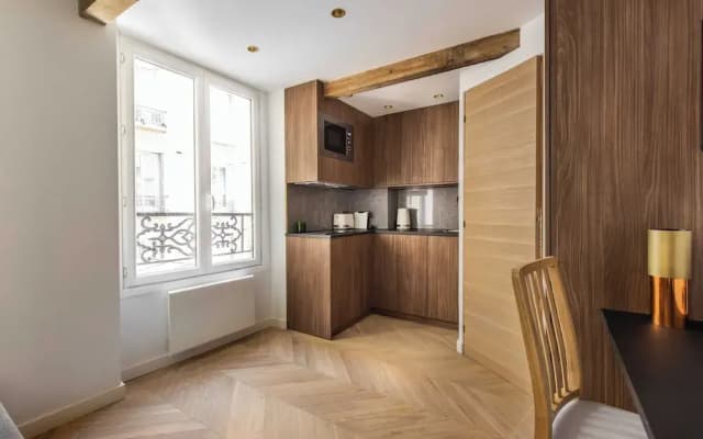 Studio in the Heart of Paris Batignolles - photo 3