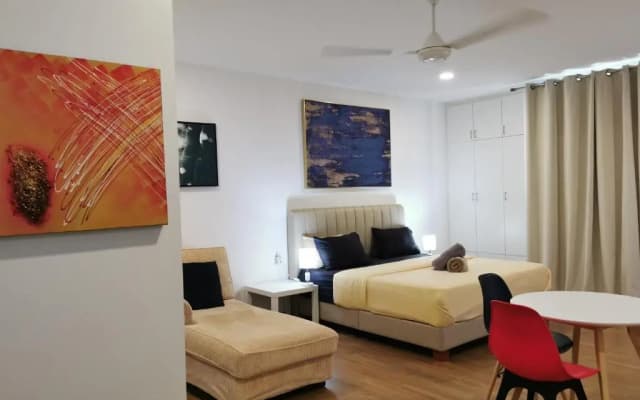 Apple Home 2 at Menara Simfoni, King Size Bed, Cheras, Nexflix, Wifi, Parking - photo 4