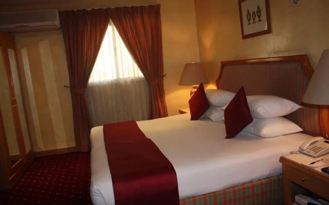 Qatar Palace Hotel - photo 4