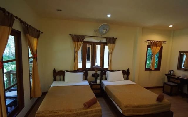 Yanui Seaview Bungalow - photo 5