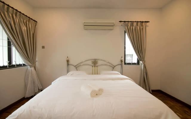 Classy Elegant Terasek Palace - photo 2