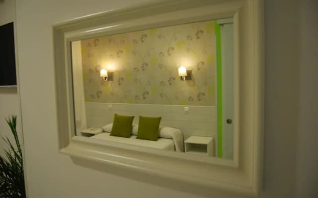 Hostal Petite Maman - photo 5