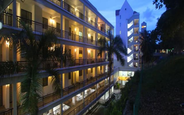 Paradise Lagoon Apartment - photo 4