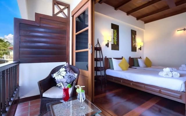 The Lodge - photo 3