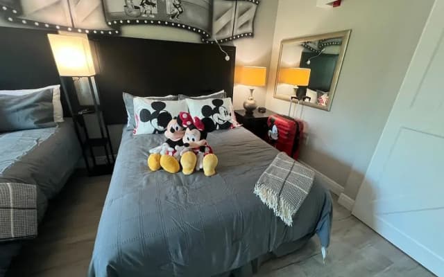 Free Parking Disney Shuttle - photo 5