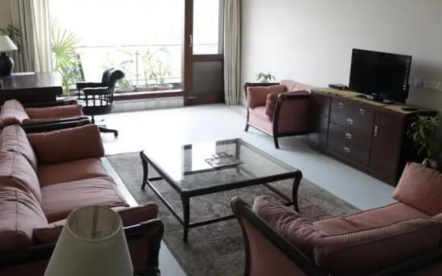 Saket Bed and Breakfast - photo 2