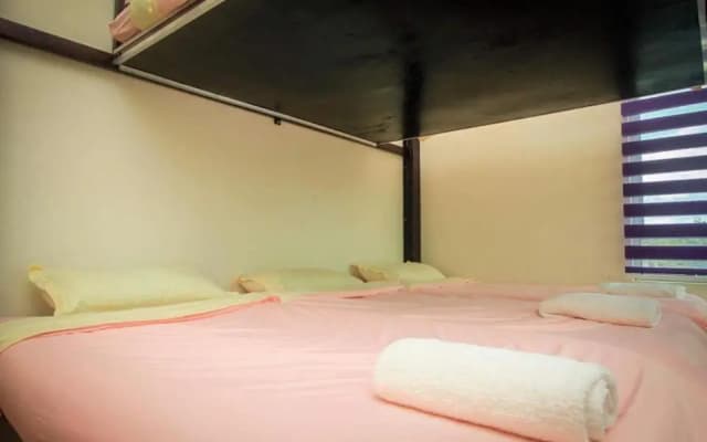 SIBU SWANHOUSE 2 (three storey townhouse) - photo 5