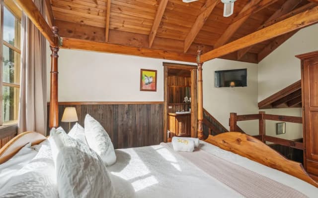 StayAU 1BR Rustic Picturesque Cottage - photo 2
