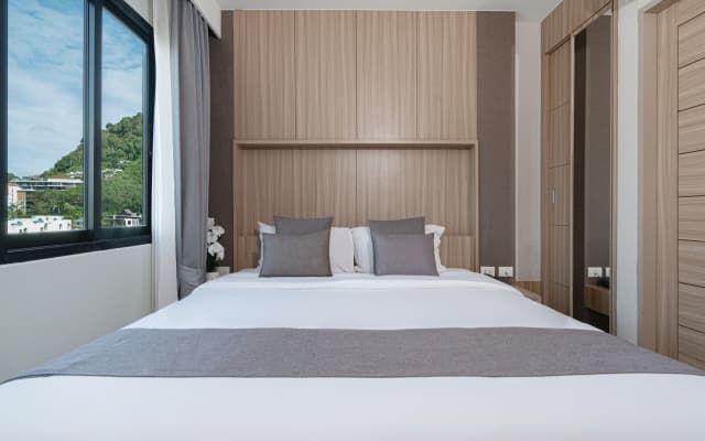 Patong Bay Residence - photo 2