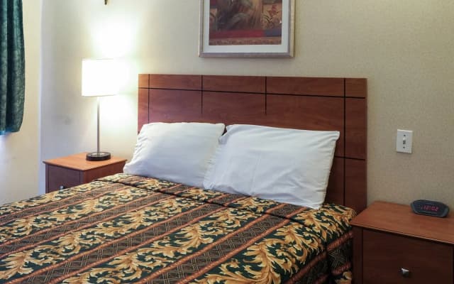 JFK Inn - photo 3