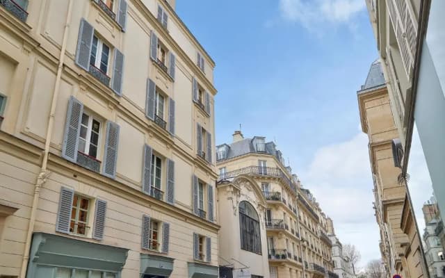 Pick A Flat's Apartments in Saint Germain - Paul-Louis Courier - photo 2