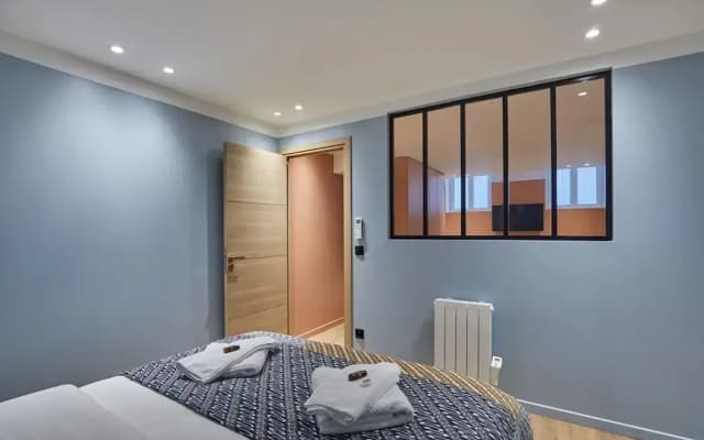 Modern Apartment With AC Center of Paris - photo 3