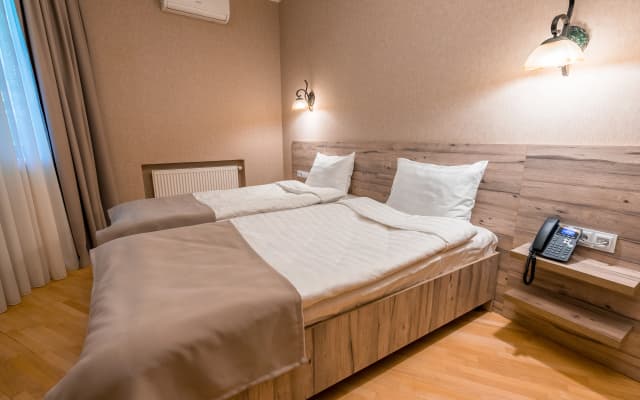 Imperial House Hotel - photo 3