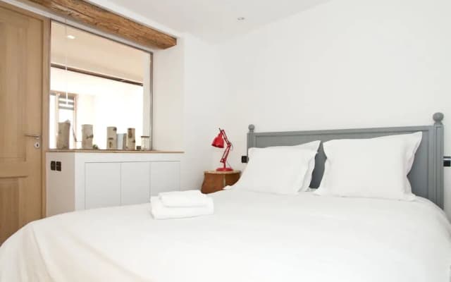 St. Germain des Pres Mabillon Apartment - photo 4