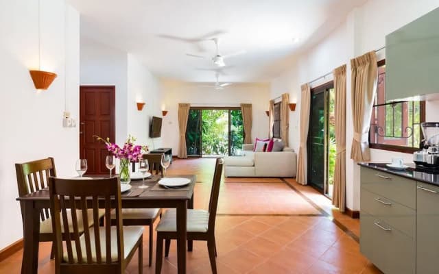 Blissful Jacuzzi Living at Villa Nikkie2 - photo 5