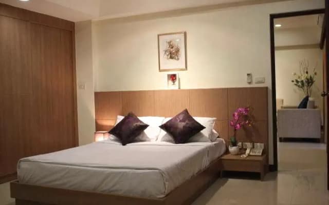 The Pinewood Residences - photo 5