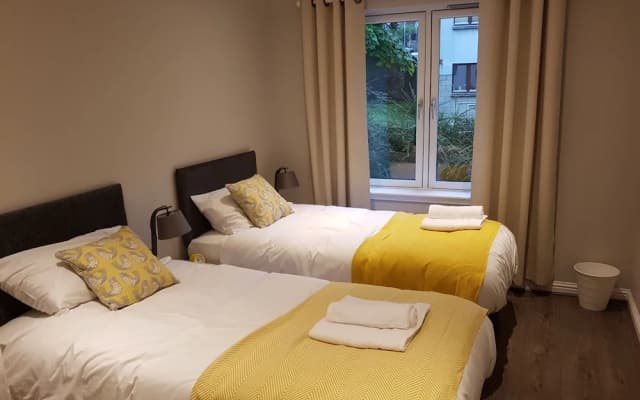First St John's Hill Apartment 2 - photo 2