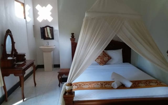 Praety Home Stay - photo 4