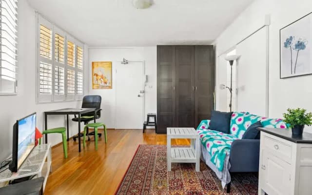 Convenient Studio in Trendy Inner-city Suburb - photo 4