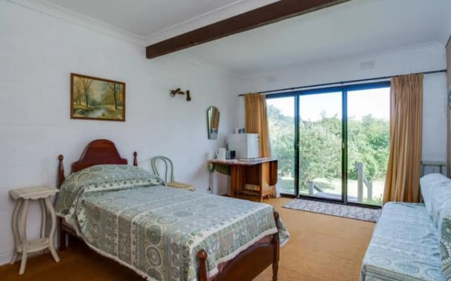 Hillside Haven - photo 3