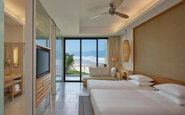 Hyatt Regency Danang Resort and Spa - photo 2