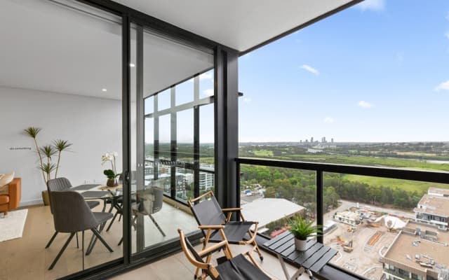 Chic 1-bed With Pool by River, Ferry & Amenities - photo 4