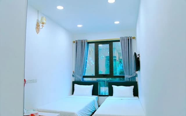 ZO Brother Halong Hostel - photo 2
