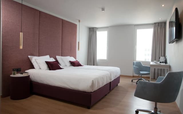 Athenaeum Smart Hotel - photo 5