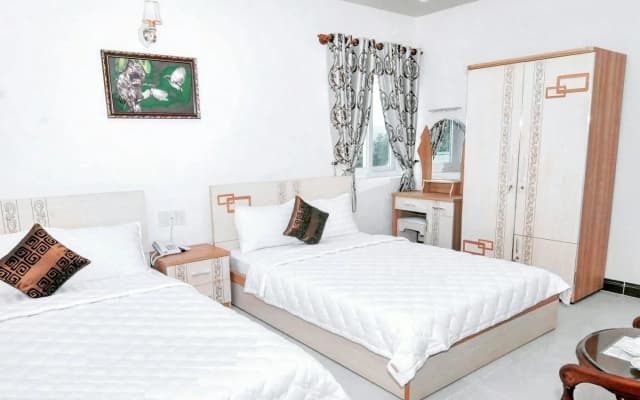 Jiny Tran Hotel - photo 2