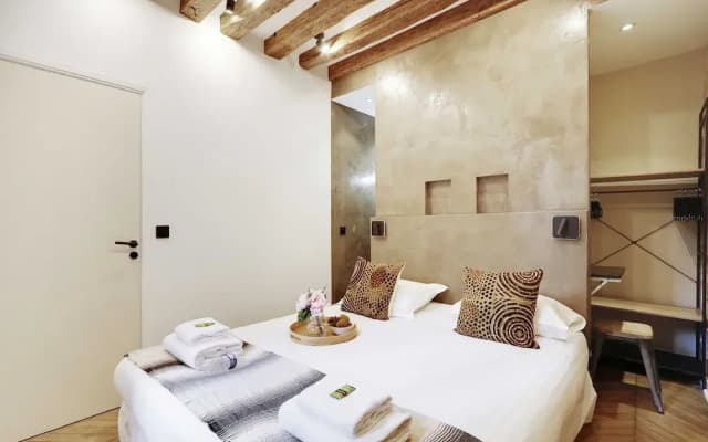 Authentic Apartment - 1br/4p - Le Marais - photo 2