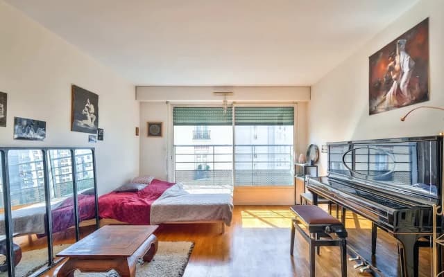 Nice 2 Room Apartment in Paris - photo 2