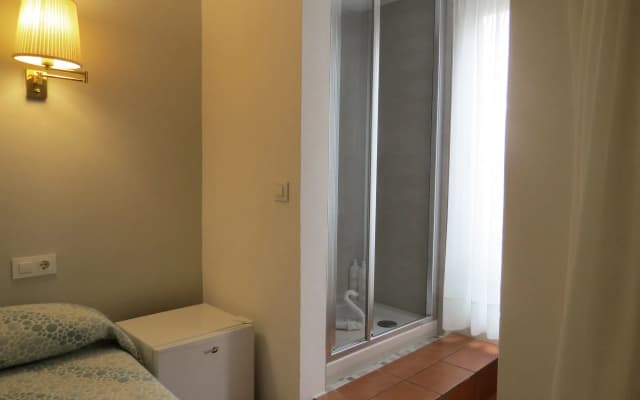 Barcelona City Rooms - photo 3