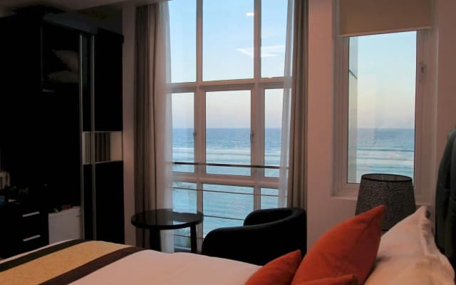 Rivethi Beach Hotel - photo 5