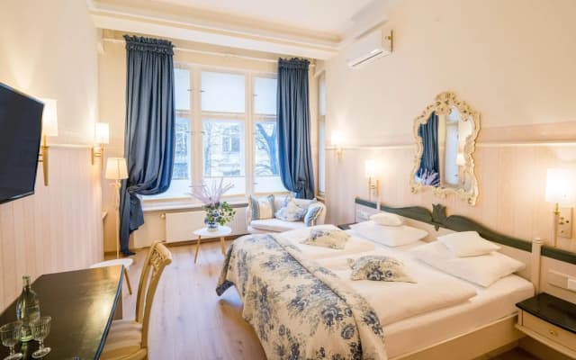 Hotel Augusta - photo 3