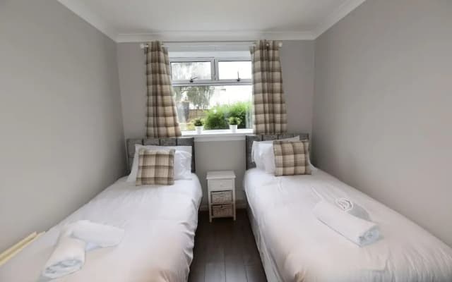 First Sighthill Villa - photo 5