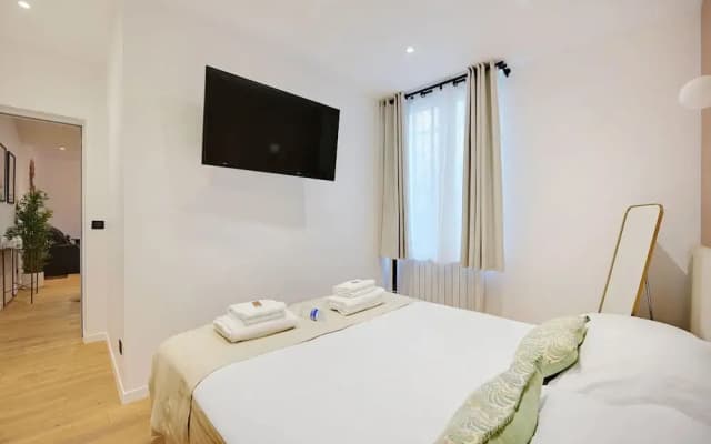 Private Terrace Apartment -1bdr/ 6p-sacra-ca\"ur - photo 5