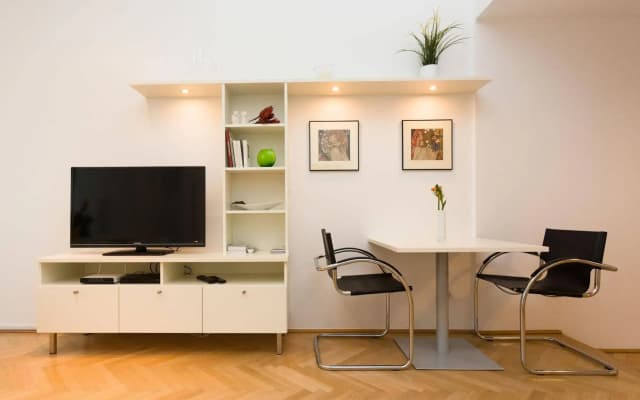 Jupiter Apartment Esslinggasse - photo 2