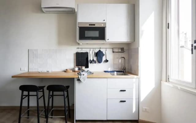 Minimal and Charming studio in Isola District - photo 4