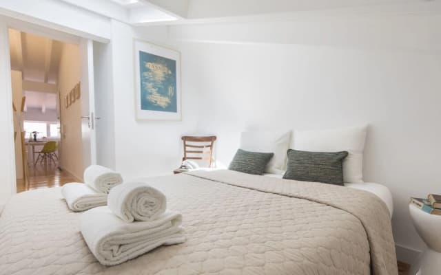 Artistic-White Flat - photo 3