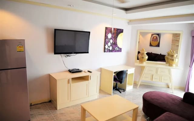 1-bed Condo at Jomtien Beach - Sleeps 2 - photo 4