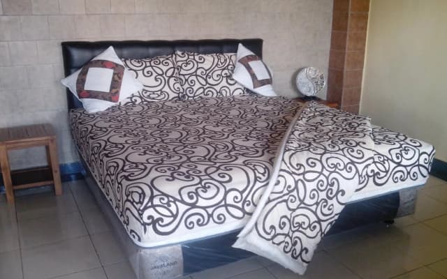 Titiwangsa Homestay - photo 2