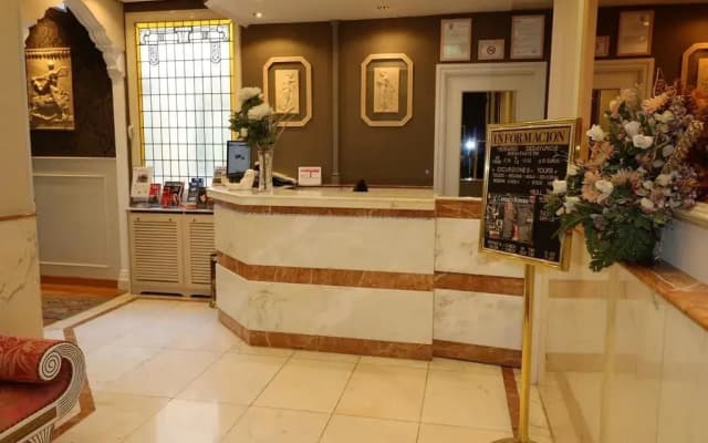Hostal Hispano Argentino Gran Via - photo 2