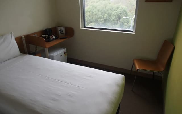 ibis budget Sydney Olympic Park - photo 5
