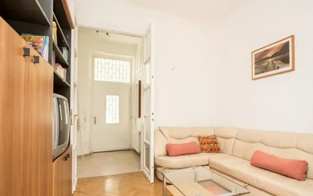 Margaret Apartment Budapest - photo 3
