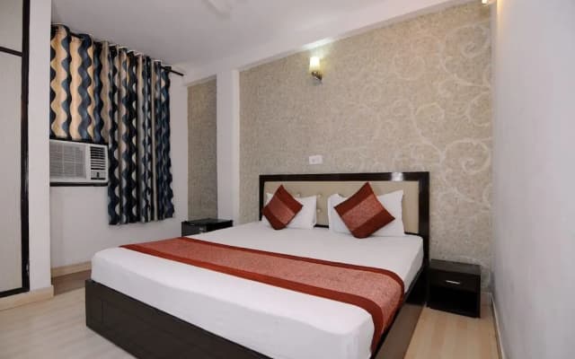 OYO 2041 Hotel Silver Land - photo 3