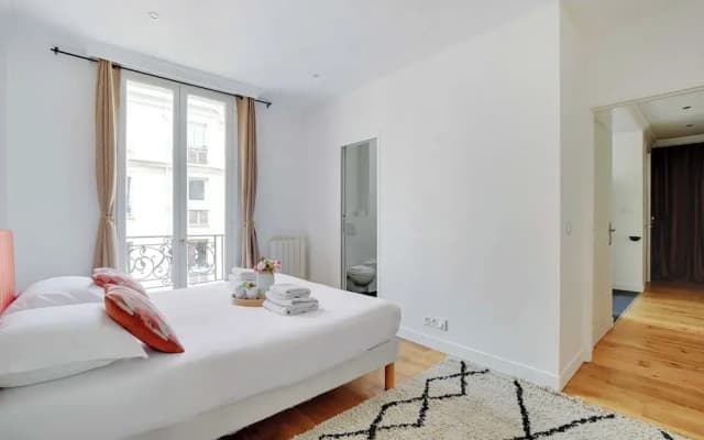 Eclectic Apartment - 1br/4p - Arc de Triomphe - photo 2