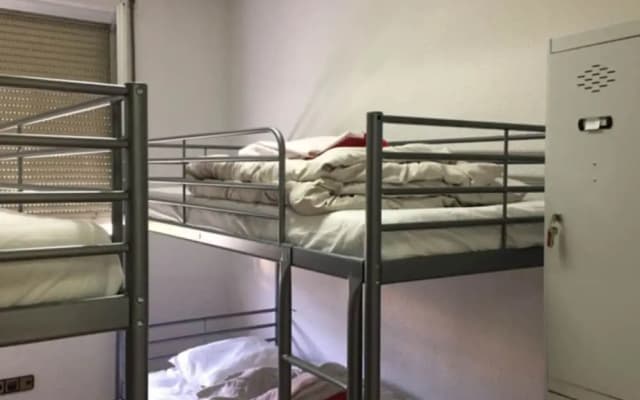 Apartmenti Chamartin- Hostel - photo 3