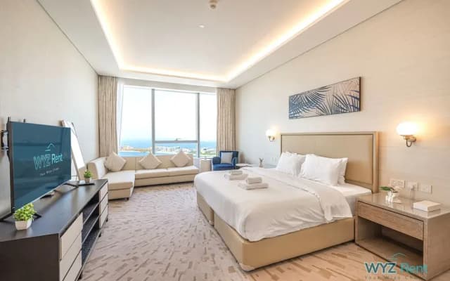 Luxurious studio in St Regis Palm View - photo 3