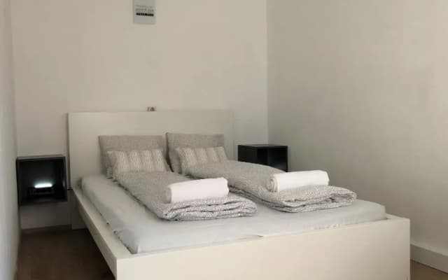 Central Apartment near subway station 2 - photo 2