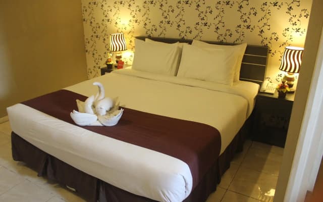 Sunset Point Hotel Seminyak - photo 3
